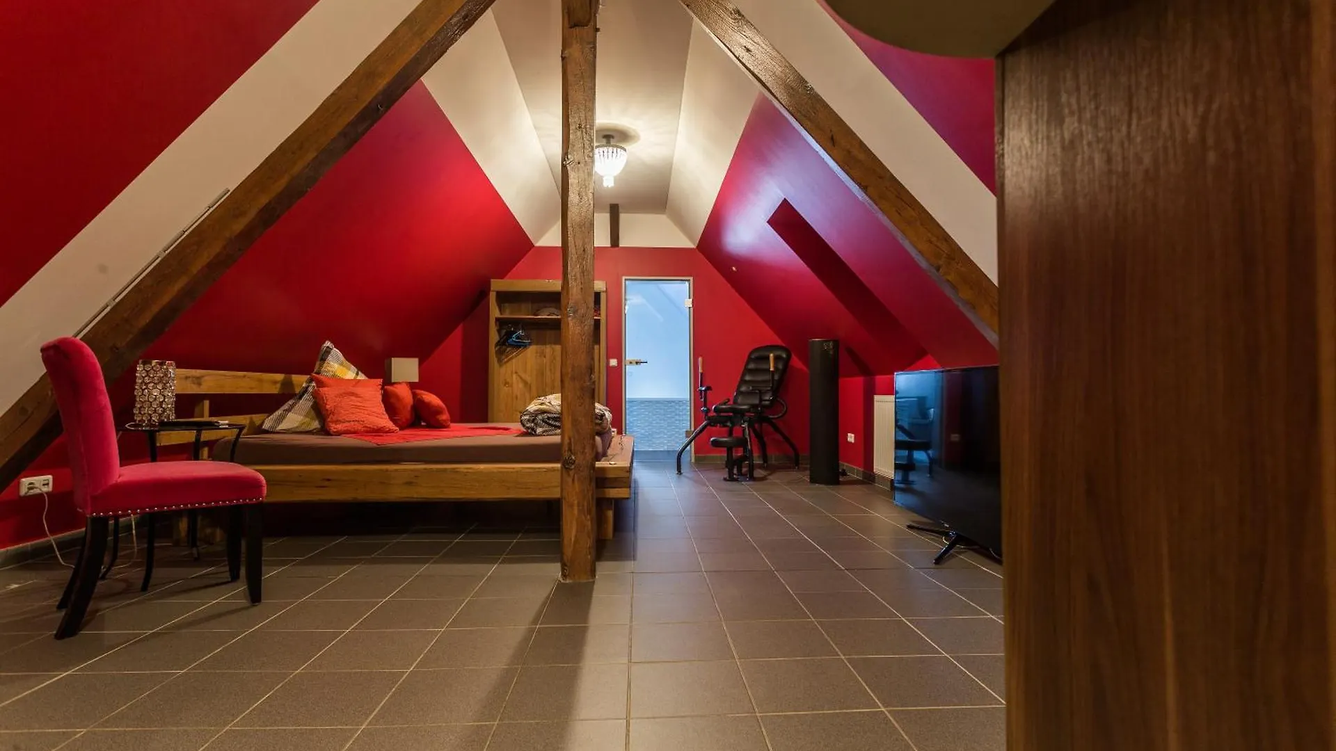 Erlebnishotel Lustra Landshut 0*,  Deutschland